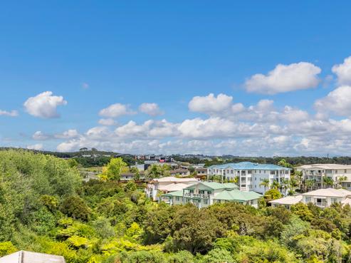 608/22 Library Lane, Albany