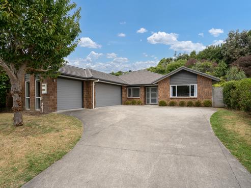 44 Alpers Ridge, Leamington