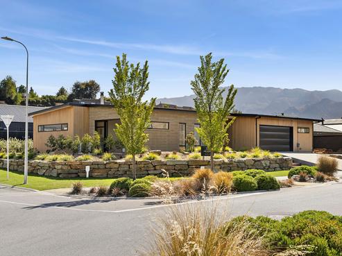 2 Tomtit Crescent, Lake Hawea
