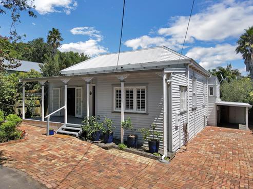 3 Lake Road, Devonport
