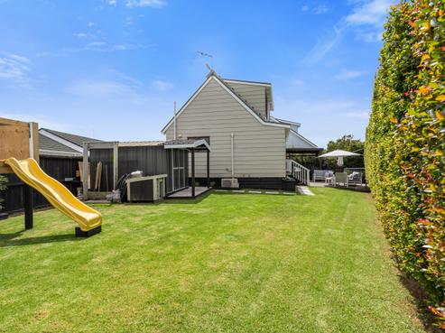 16B Bay Street, Red Beach