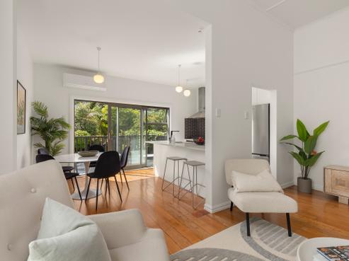 215 Rintoul Street, Berhampore