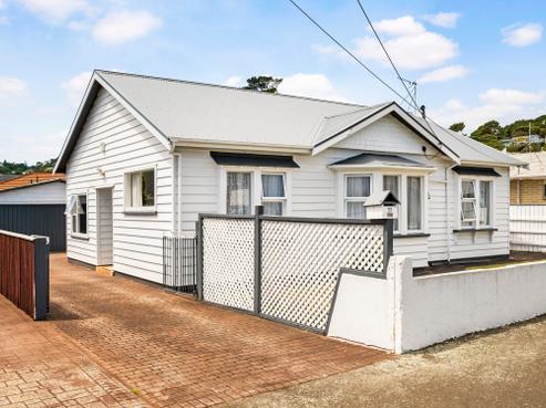 77 Rotherham Terrace, Miramar