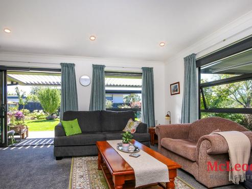8 Alton Place, Allenton