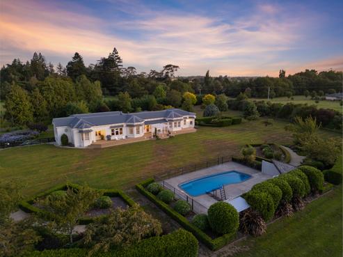 183 Willow Park Drive, Opaki