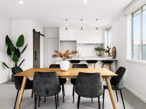12A West Place, Greenmeadows