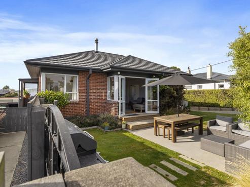 8 Andrew Street, Marchwiel
