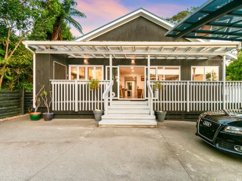 132 Attwood Road, Paremoremo