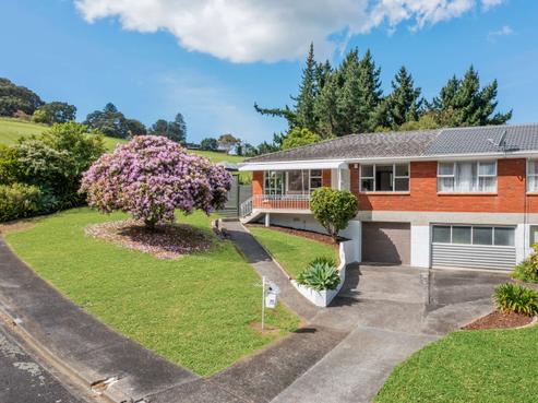 57B Bel Air Drive, Hillsborough