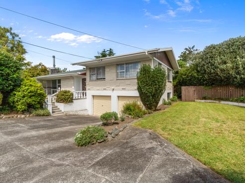 80 Lewis Street, Glenview