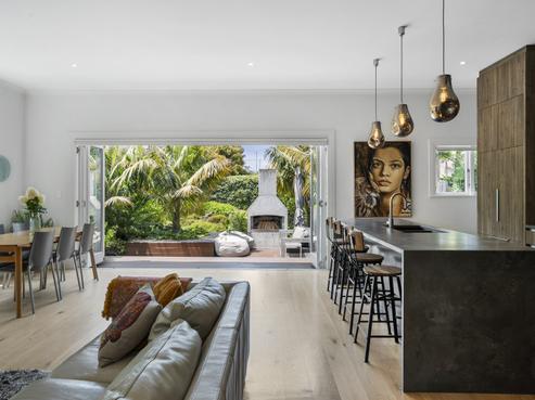 42 Pine Street, Mount Eden