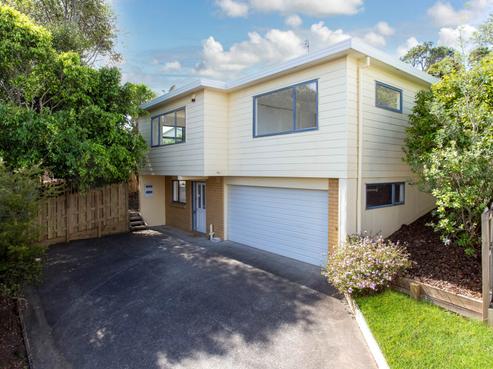 2/44 Barbados Drive, Unsworth Heights
