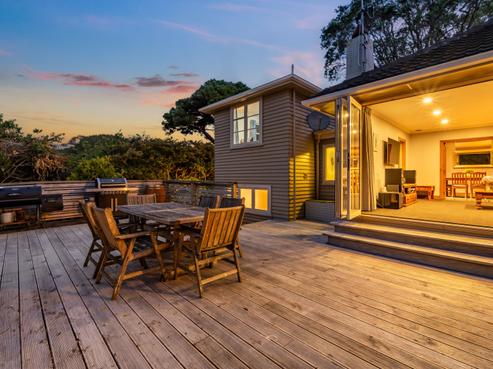 19 Kitchener Terrace, Johnsonville