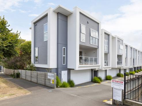 1/4 Palmerston Street, Hamilton Central