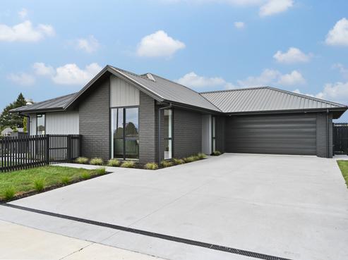 2 Kenepuru Crescent, Cambridge