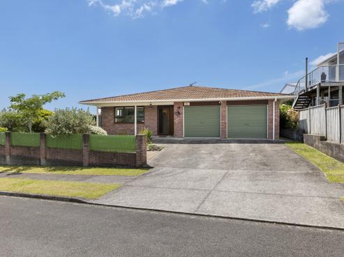 8 La Salle Drive, Westown