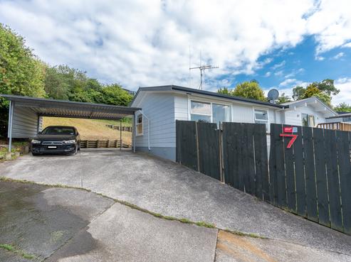 7 Caernarvon Street, Dinsdale