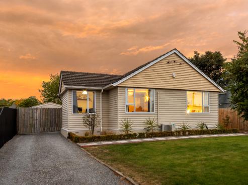 24 Bournemouth Crescent, Aranui