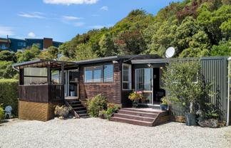100 Haven Street, Moeraki