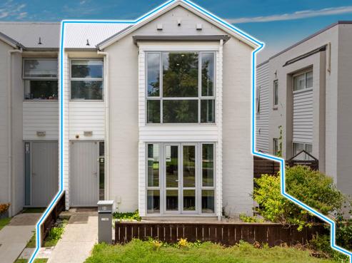 31 Hollowout Street, Takanini
