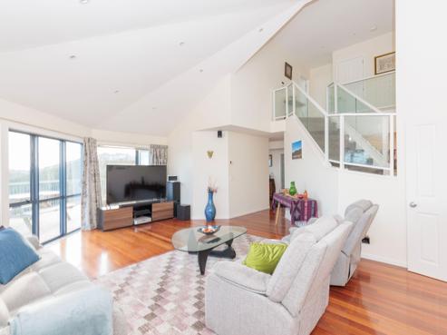 18 Bennett Grove, Newlands