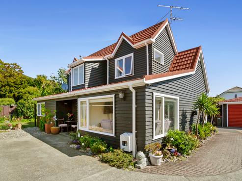 102B Waiwhetu Road, Waterloo