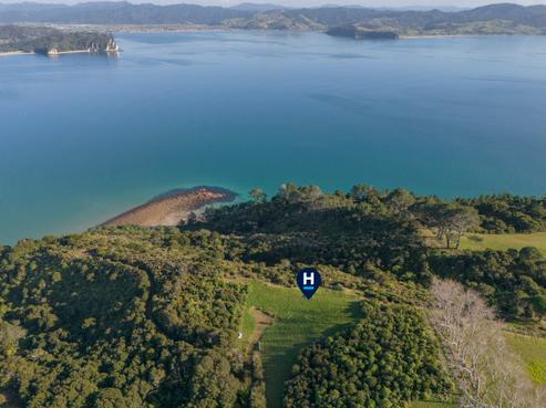 404A Lees Road, Hahei