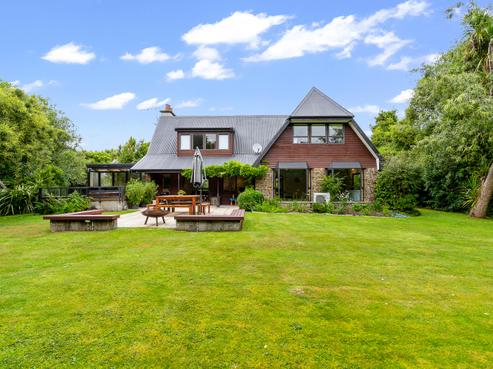 15 Korimako Avenue, Otatara