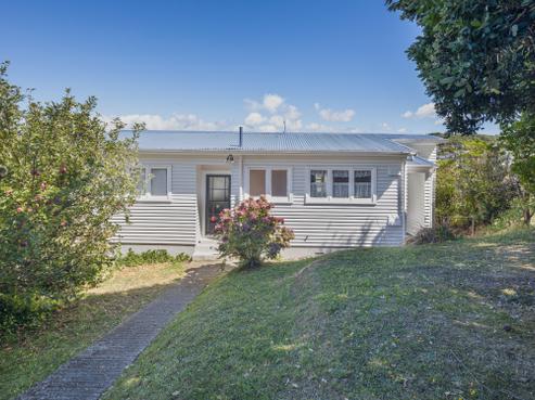 14 Totara Terrace, Miramar