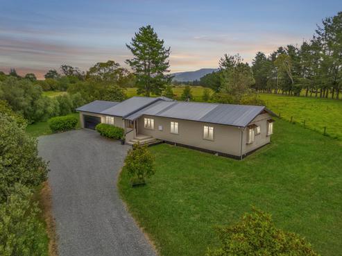 122 Cross Line, Greytown
