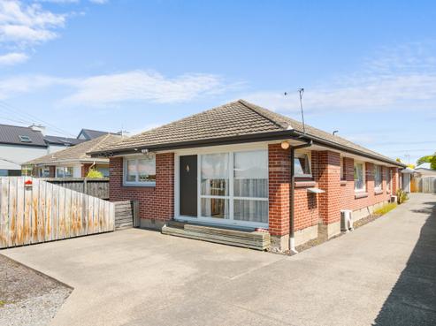 1/27 Hills Road, Edgeware