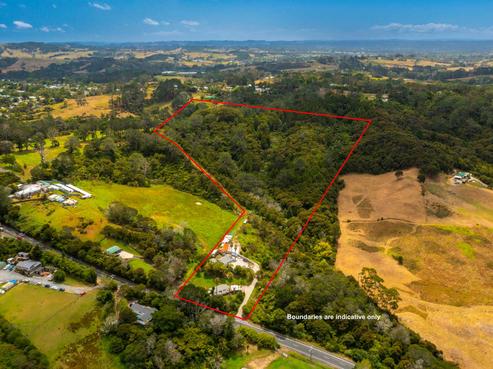 15 Waitakere Road, Waitakere