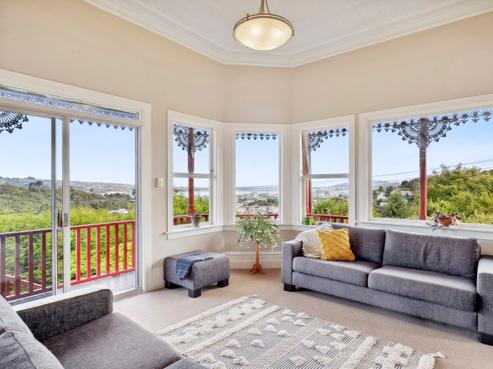 2 Clifford Street, Dalmore