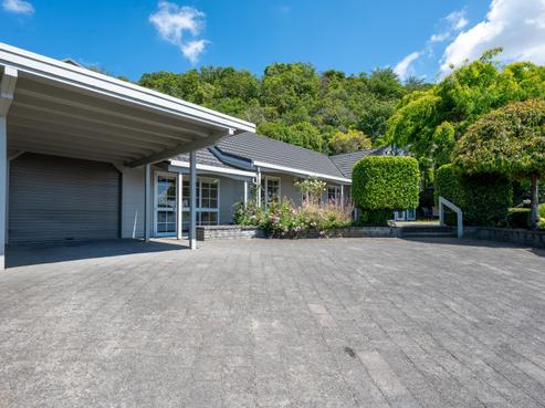7 Krissell Place, Acacia Bay