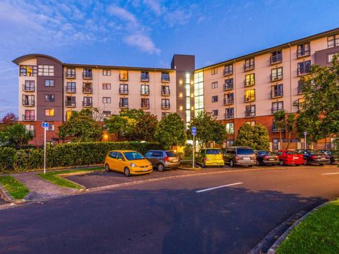 3/10H Crown Lynn Place, New Lynn