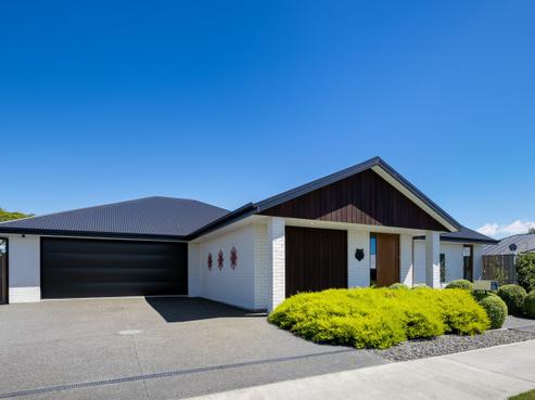 2 Deans Place, Amberley