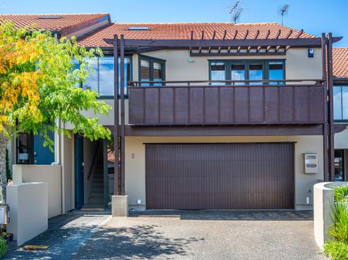 9/8 Tobago Place, Sunnynook