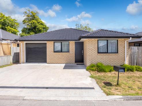 39 Benjamin Avenue, Rototuna North