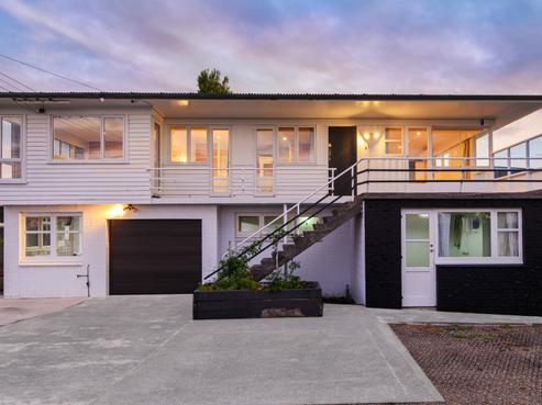 61 Church Road, Mangere Bridge