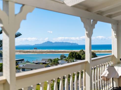 4 Heather Street, Mangawhai Heads