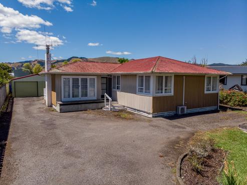 65 Puke Road, Paeroa