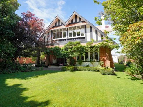 81 Avenal Street, Avenal