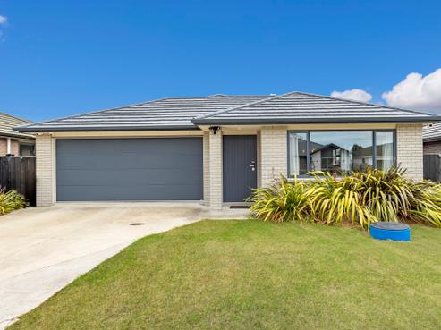 9 Moemoe Avenue, Kumeu