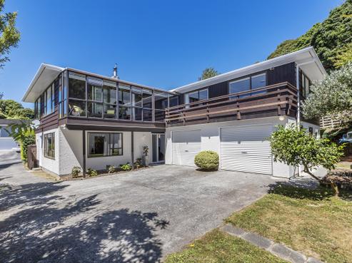 19 Greyfriars Crescent, Tawa