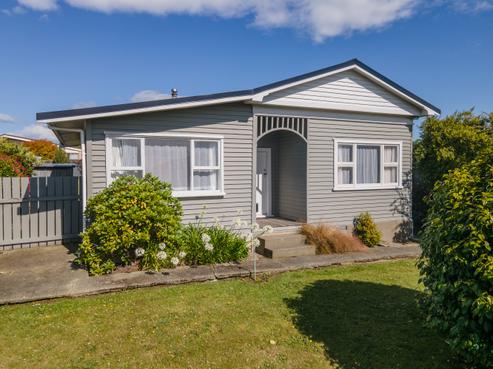 24 Avenue Road, West End