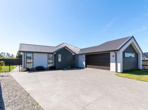 23 McQuillan Avenue, Woodend