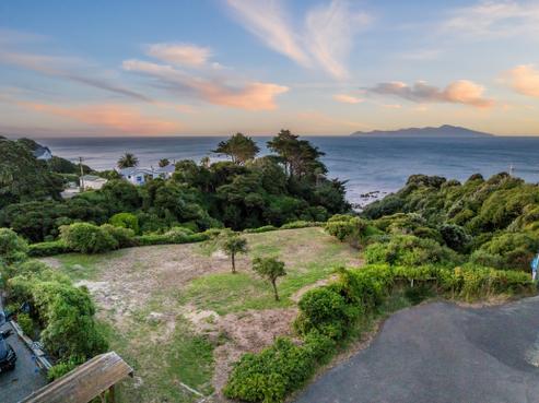 8 Onepu Road, Pukerua Bay