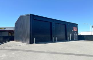 Modern high stud Industrial unit