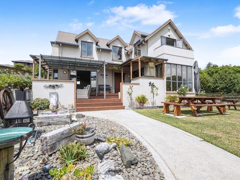 23 Aloma Way, Glenview