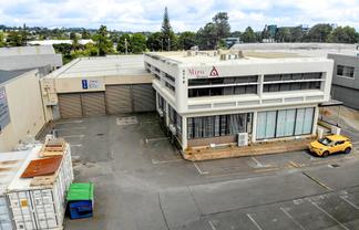Well located industrial - close to SH1 